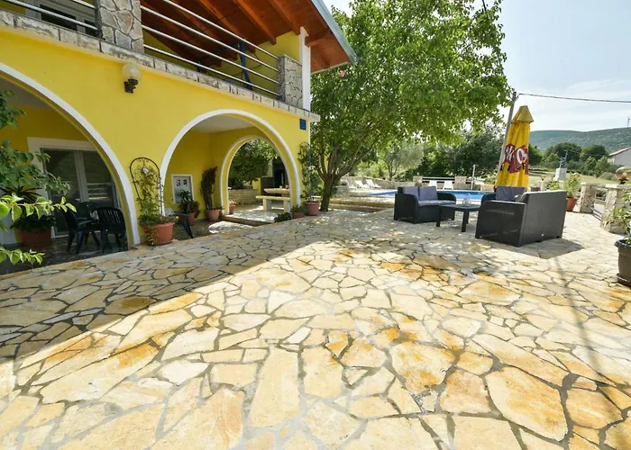 Luka By Interhome *